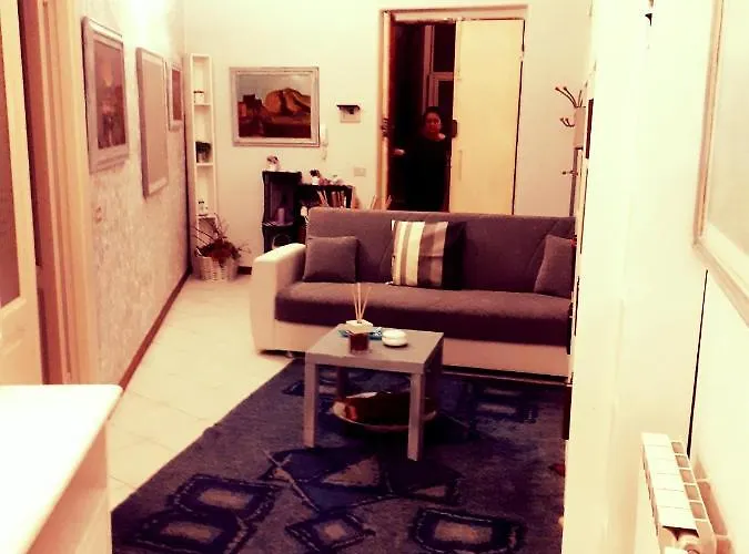 La Maison Des Caprices_ _stazione_5terre